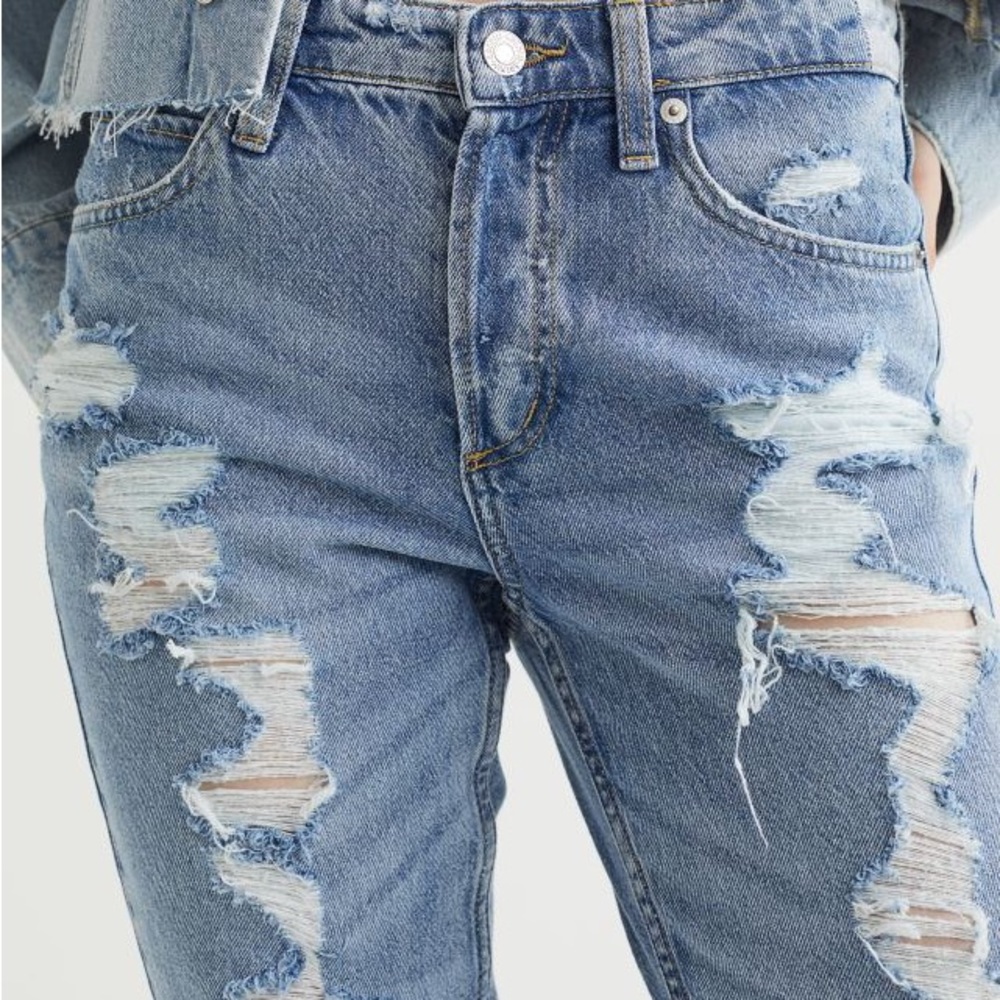 &DENIM • Distressed Boyfriend Button Fly Jeans